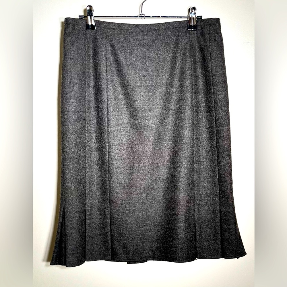 DKNY Wool and Cashmere Peplum Skirt - Size 4
